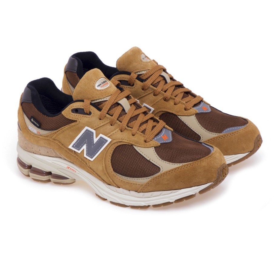 Uomo New Balance Sneakers | Sneaker New Balance 2002R Goretex In Camoscio E Tessuto Tabacco